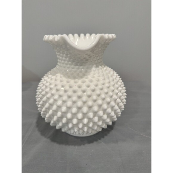 Vintage Fenton White Hobnail Milk Glass Pitcher 8” Ruffled Rim Mid Century - Picture 2 of 7
